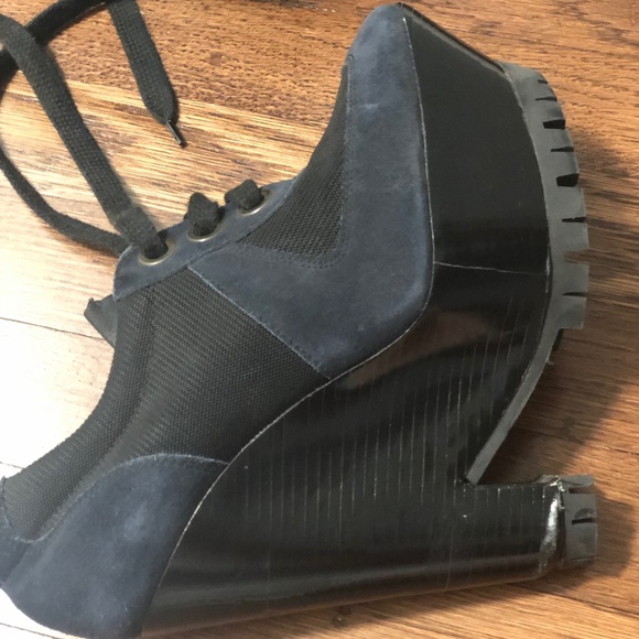 Like New Auth Burberry Suede Wedge Boots, Sz 40 - Picture 4 of 5